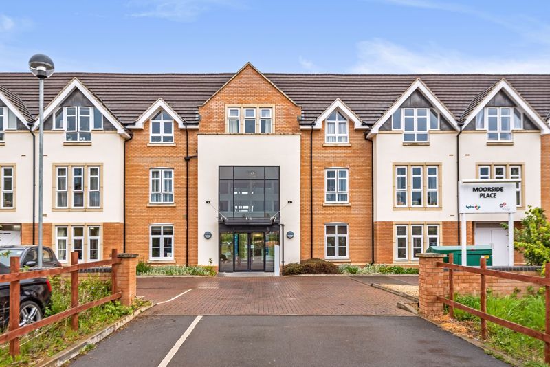 2 bed flat for sale in The Moors, Kidlington OX5 Zoopla