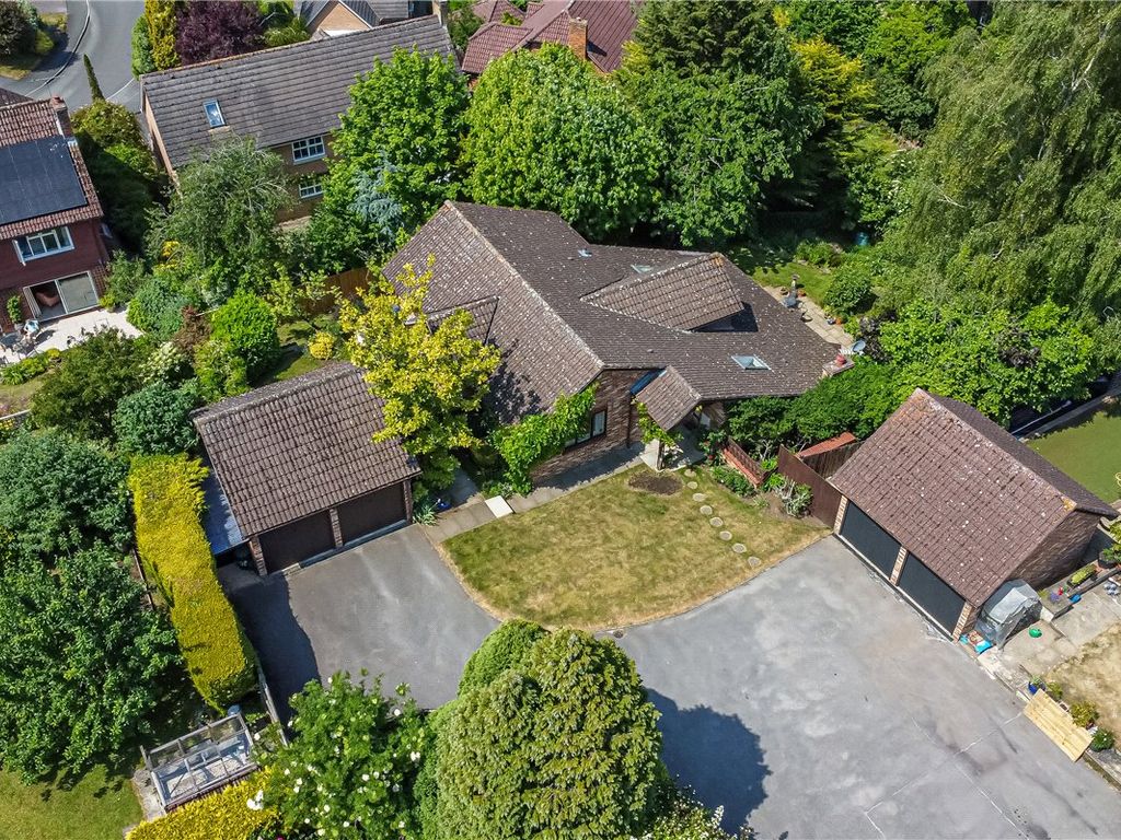 4 bed detached house for sale in Cumnor Hill, Oxford, Oxfordshire OX2