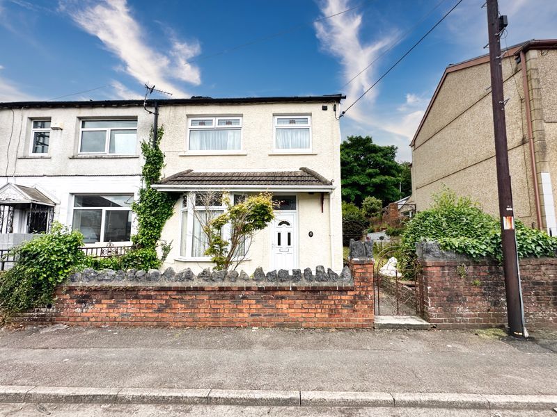 3 bed semidetached house for sale in Danygraig Road, Neath SA11, £