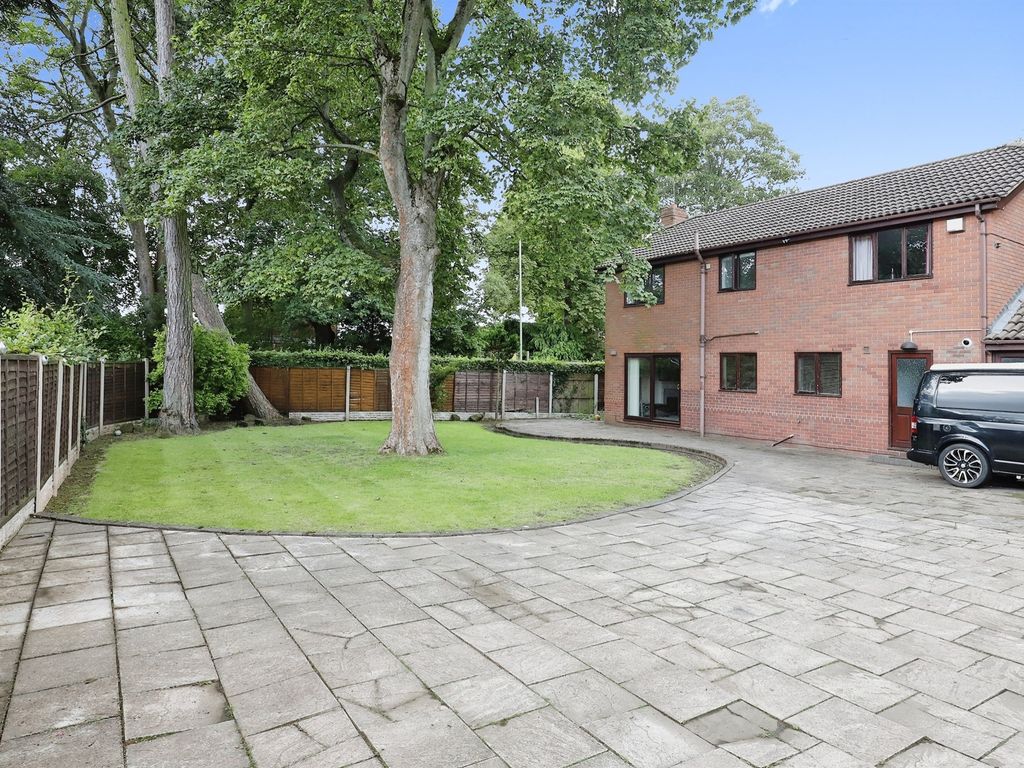 4 bed detached house for sale in South View Close, Codsall
