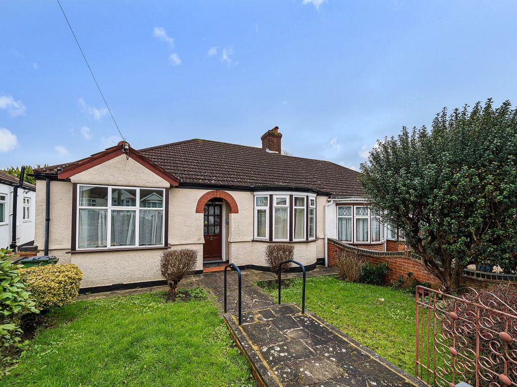 2 bed bungalow for sale in Hillview Road, Chislehurst, Kent BR7 Zoopla