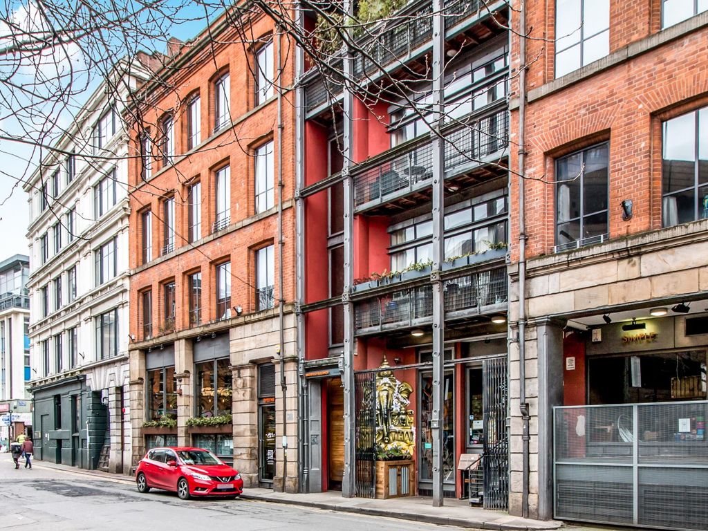 1 bed flat to rent in Smithfield Buildings, Tib Street, Manchester M4