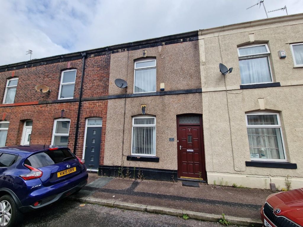 2 bed terraced house for sale in Fletcher Street, Bury BL9, £140,000