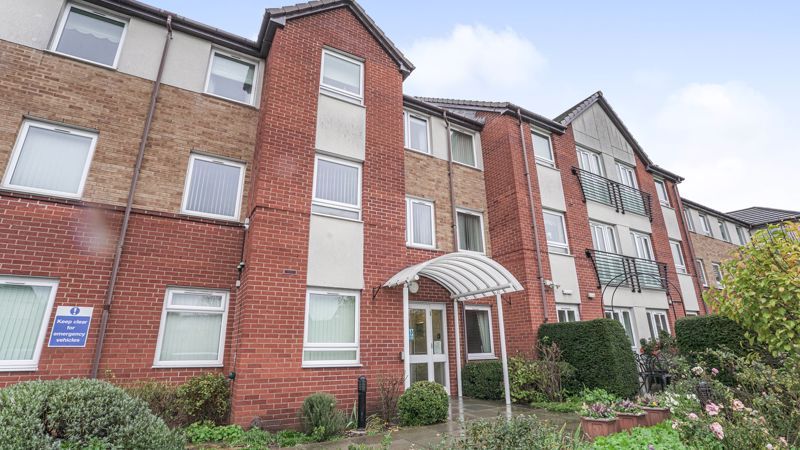 Hughes Court, Luton LU3