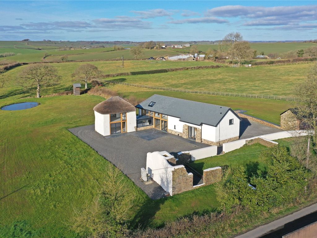 4 bed detached house for sale in Bondleigh, North Tawton, Devon EX20