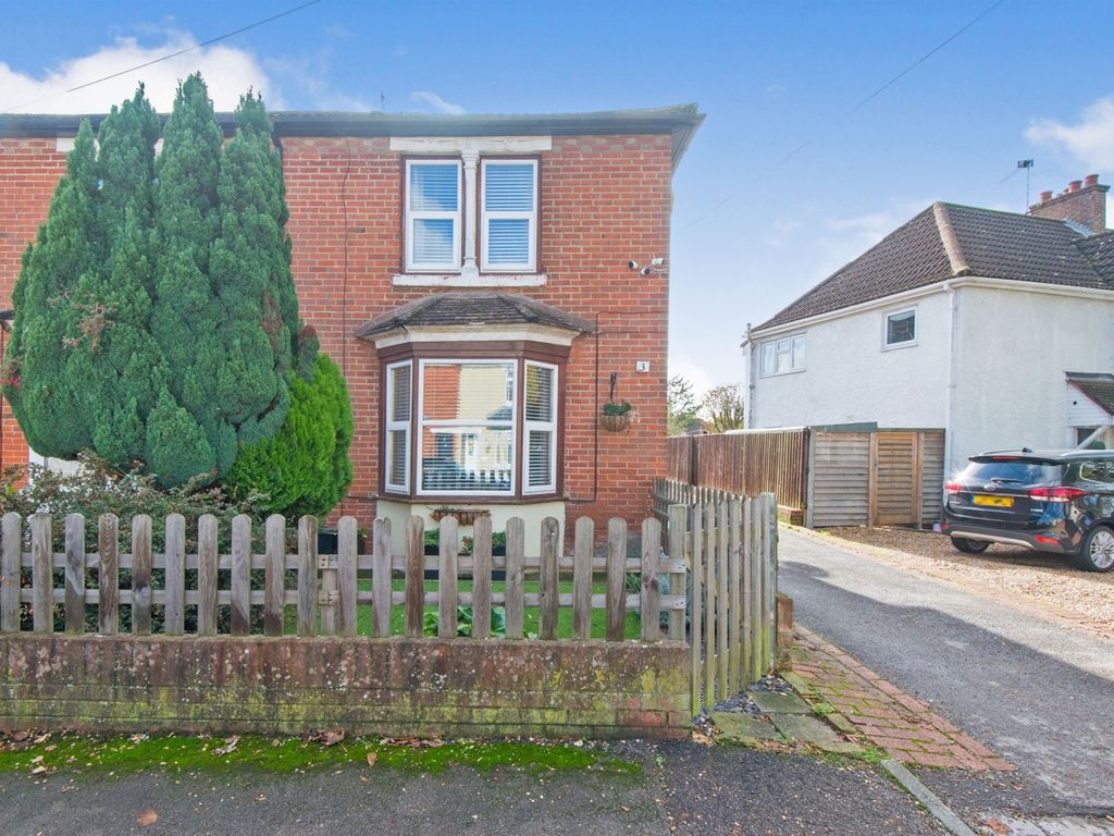3 bed semidetached house for sale in St. Johns Road, Eastleigh SO50