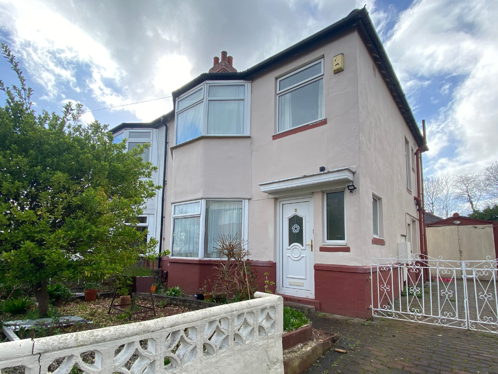 3 bed semidetached house to rent in Roxholme Avenue, Leeds LS7 Zoopla