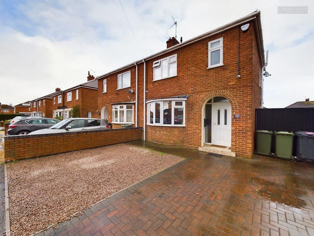 4 bed semidetached house for sale in Windsor Drive, Stanground