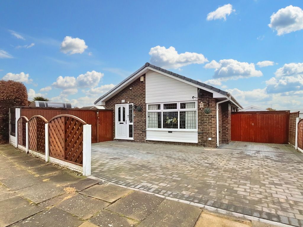 2 bed bungalow for sale in Althorpe Drive, Kew, Southport PR8 Zoopla
