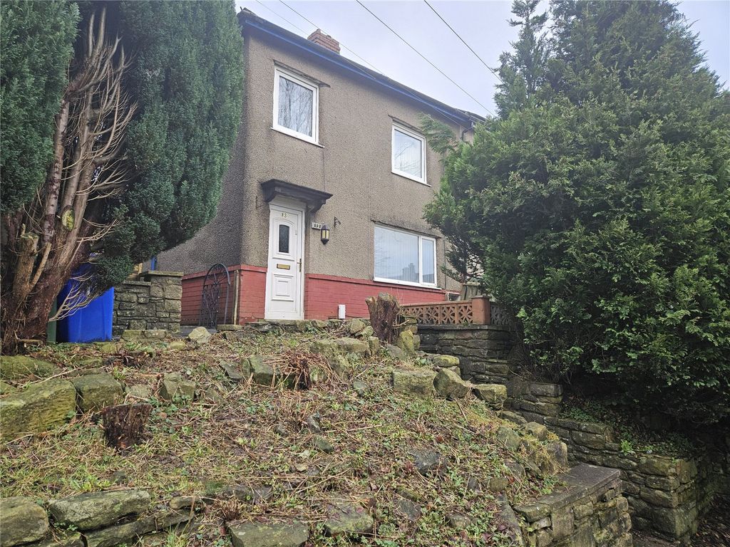 3 bed detached house for sale in Fern Street, Colne BB8, £90,000 Zoopla