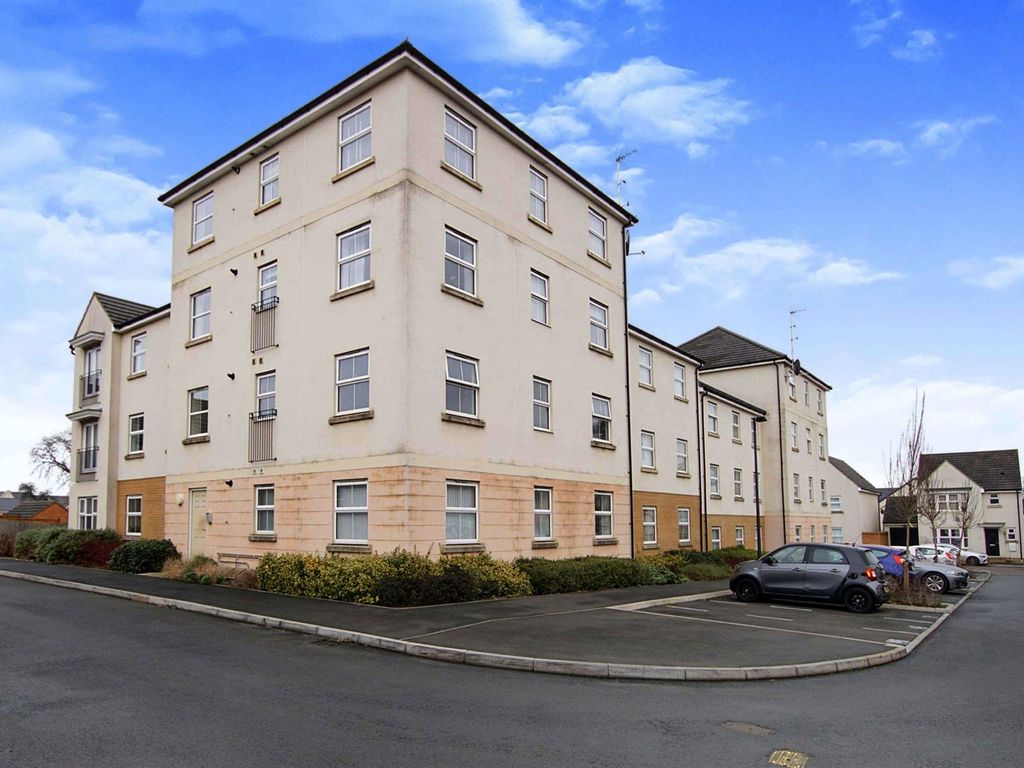 2 bed flat for sale in Oak Leaze, Patchway, Bristol BS34 Zoopla