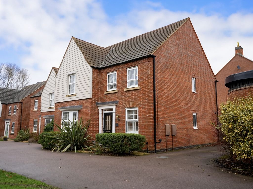 4 bed detached house for sale in Fern Close, Coalville LE67, £360,000
