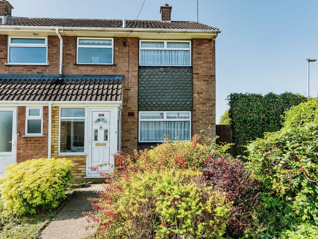 3 bed semidetached house for sale in Lowther Road, Dunstable LU6, £