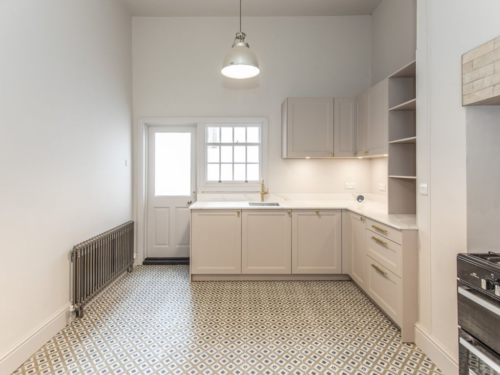 4 bed terraced house for sale in Clifton Hill, Brighton BN1, £900,000