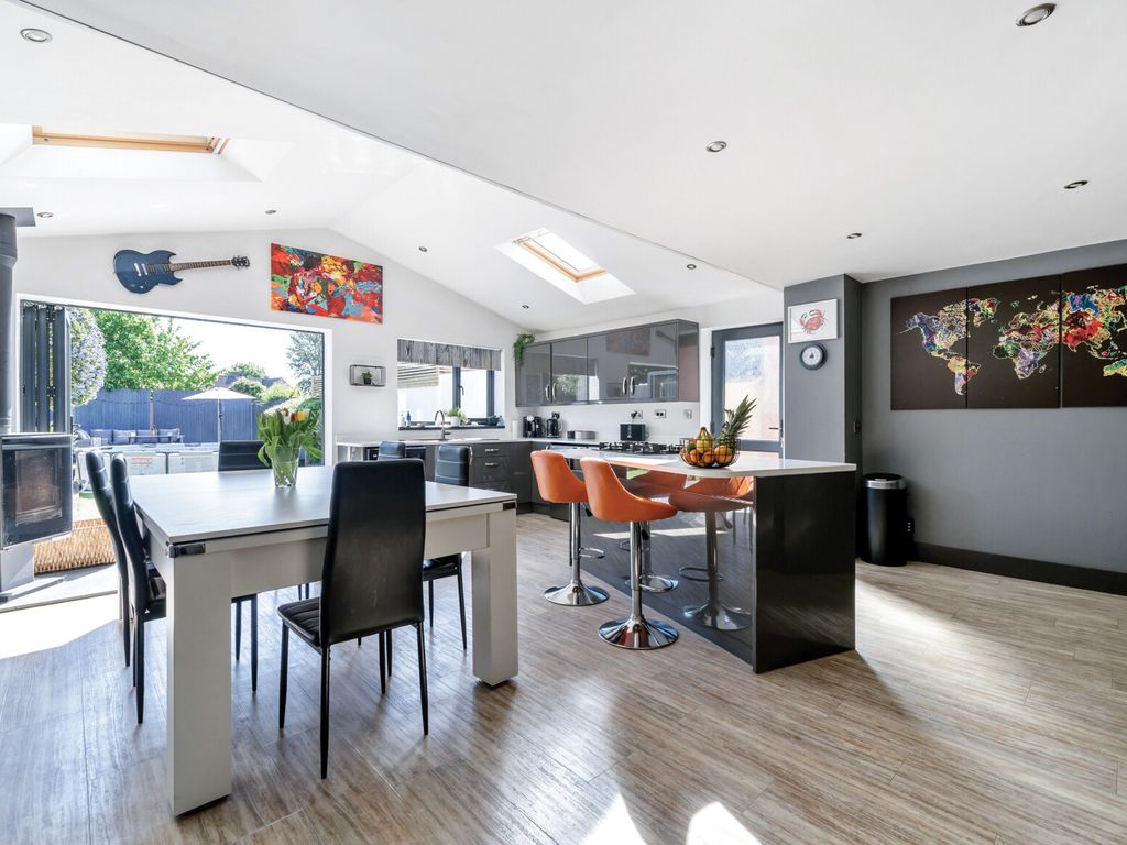 3 bed semidetached house for sale in Collins Avenue, Little Stoke