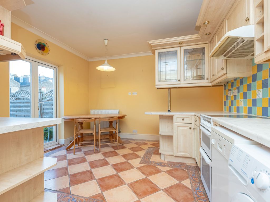 Quinton Street Earlsfield SW18  