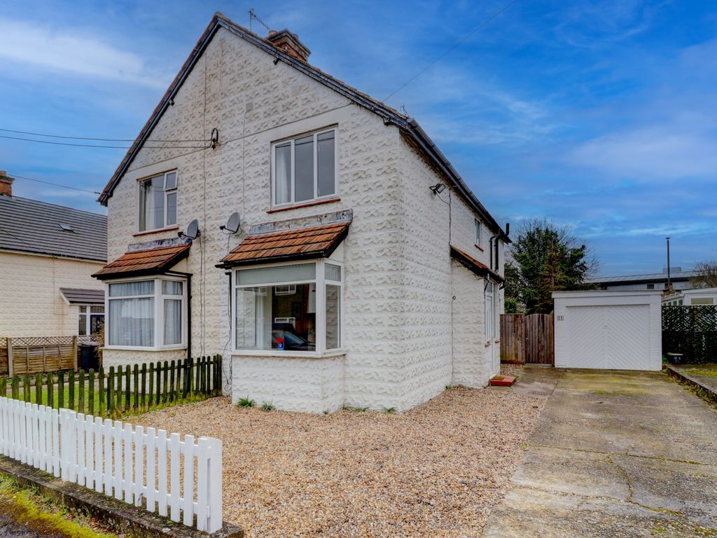 3 bed semidetached house for sale in Old Road, Loudwater, High