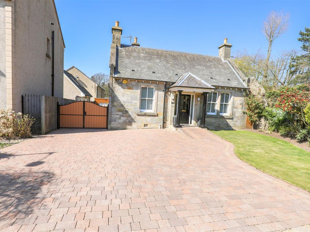 2 bed detached bungalow for sale in Leslie Mains, Leslie, Glenrothes