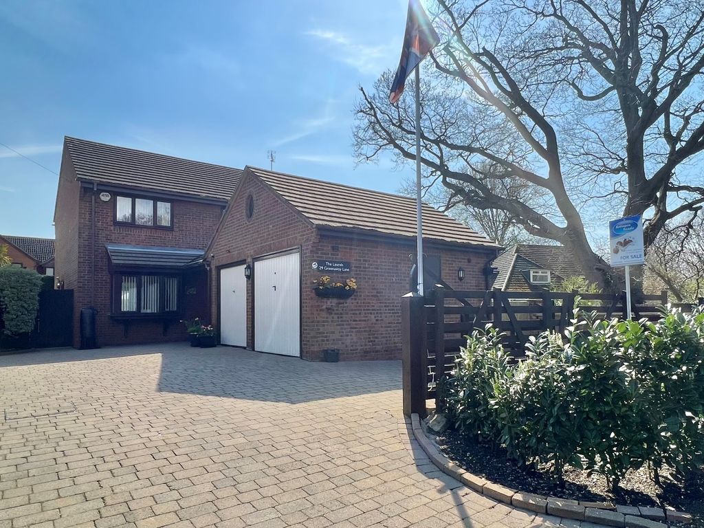 4 bed detached house for sale in Greenaway Lane, Warsash, Southampton SO31 Zoopla