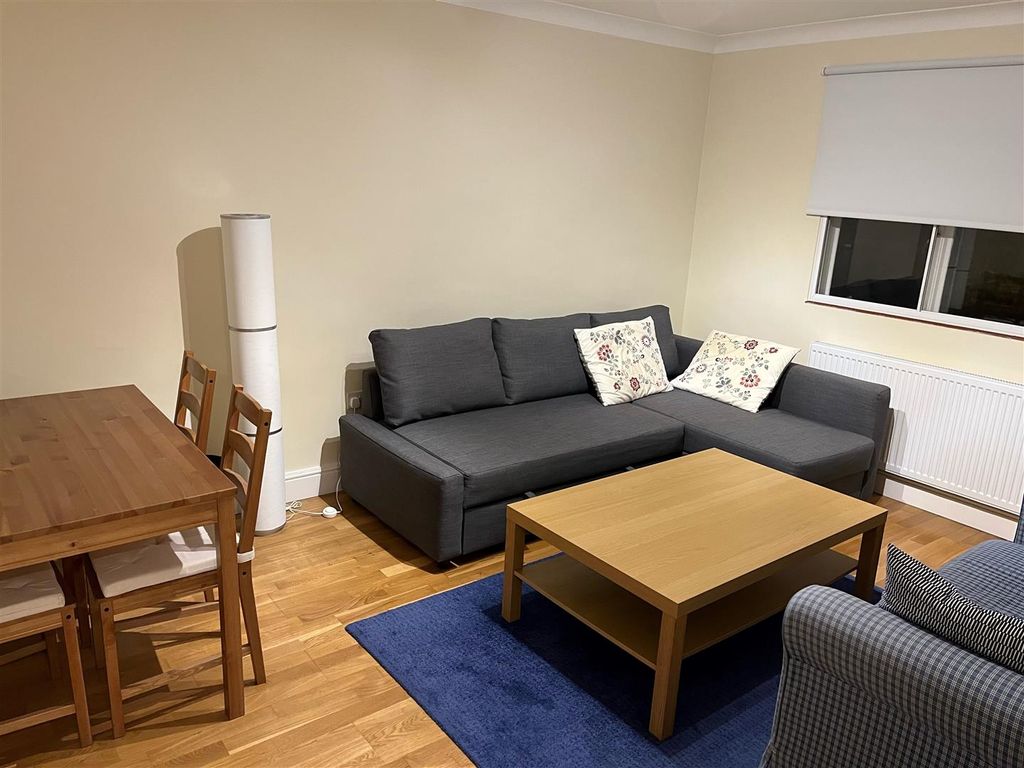 1 bed flat to rent in Aberdeen Park, London N5, £1,995 pcm Zoopla