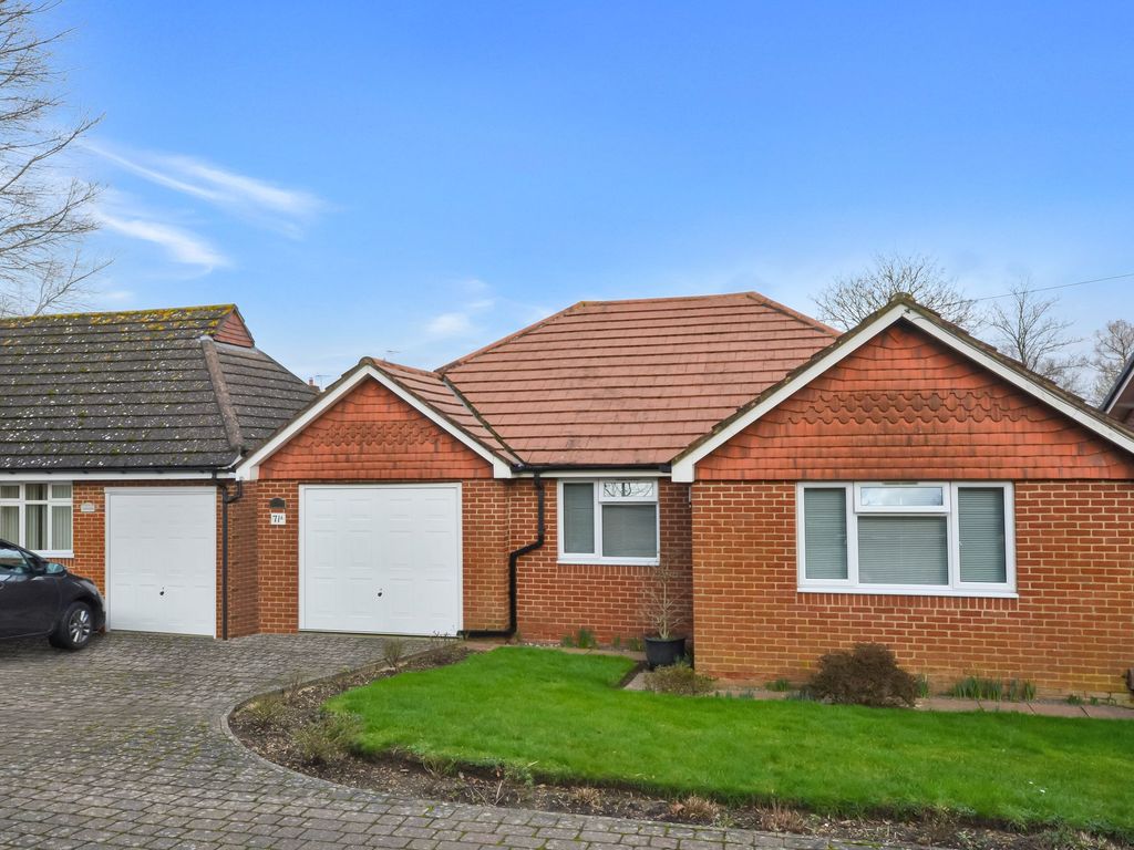 3 bed detached bungalow for sale in Kennington Road, Willesborough TN24