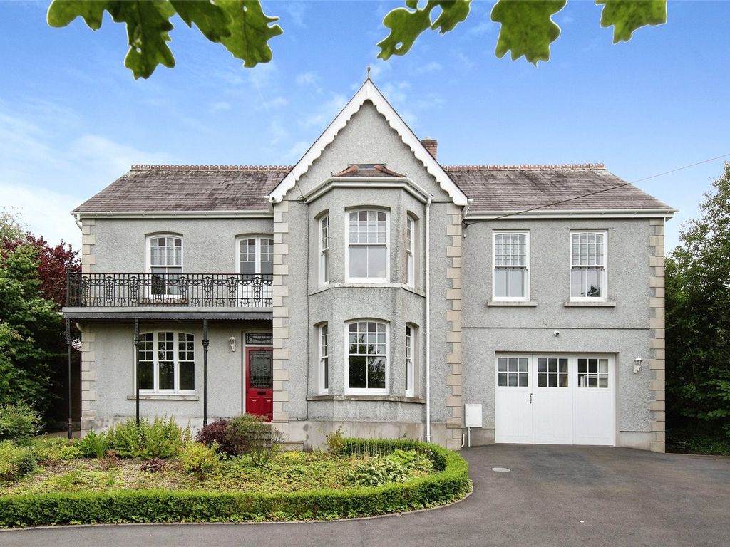 4 bed detached house for sale in Cwmamman Road, Glanamman, Ammanford