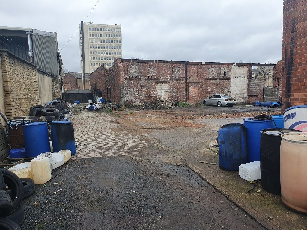 Land to let in Waterlane, Thornton Road, Bradford, West Yorkshire BD1