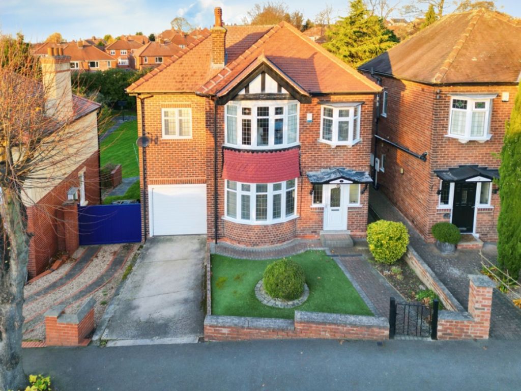 4 bed detached house for sale in The Baulk, Worksop, Nottinghamshire
