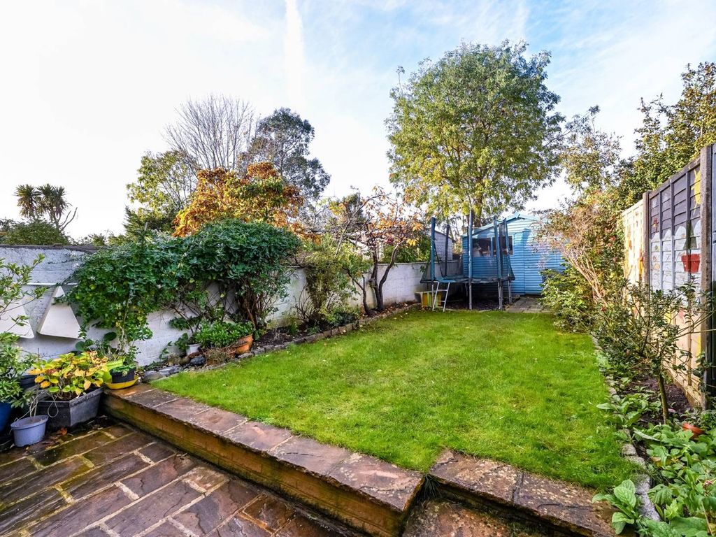 5 bed semidetached house for sale in Durlston Road, North Kingston