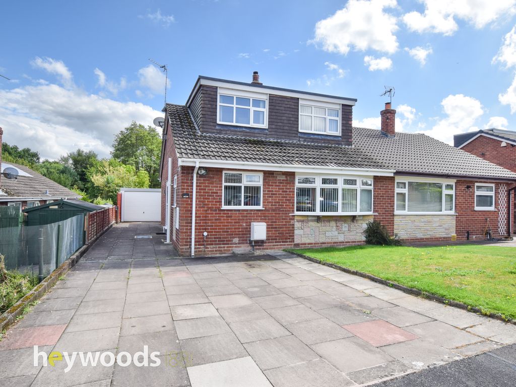 4 bed semidetached bungalow for sale in Fern Dene, Madeley, Crewe CW3