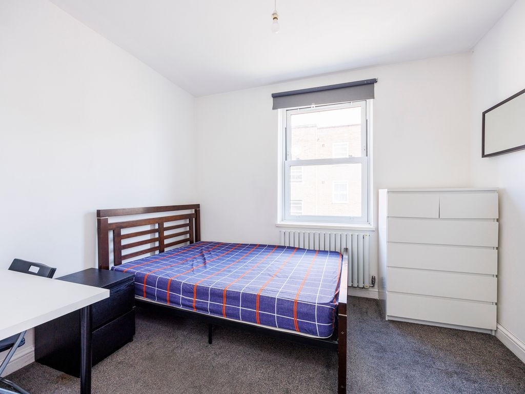 4 bed flat to rent in Turin Street, London E2 Zoopla