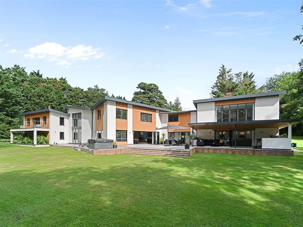 4 bed detached house for sale in Back Lane, Little Waltham, Chelmsford