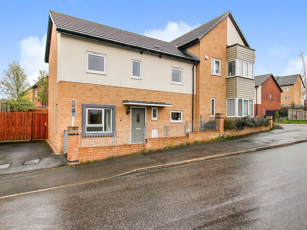 2 bed semidetached house to rent in Valley Drive, WathUponDearne