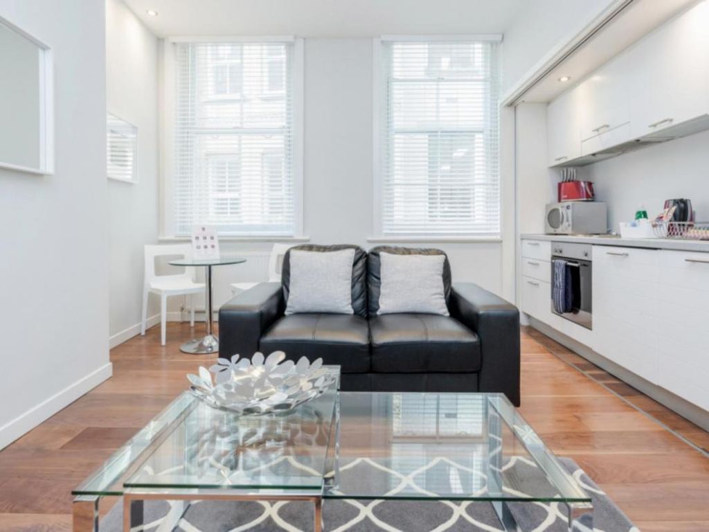 1 bed flat to rent in London EC1N, £5,700 pcm Zoopla