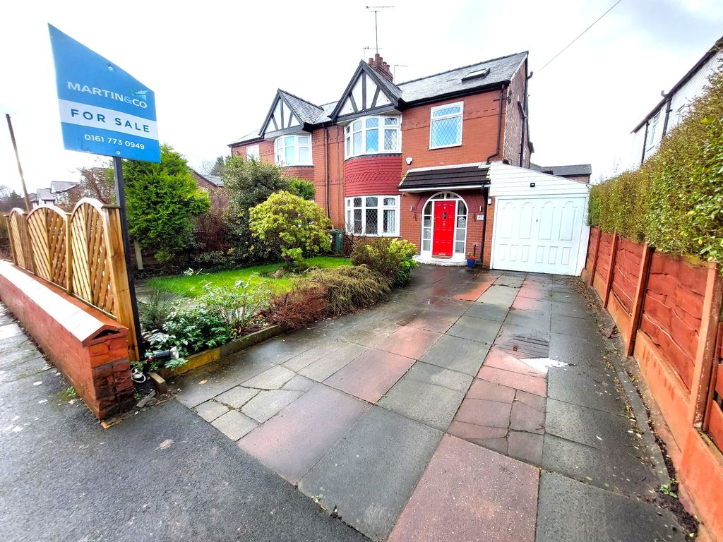 4 bed semidetached house for sale in Park Road, Prestwich M25, £
