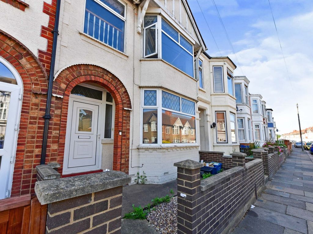 3 bed terraced house for sale in Balmoral Road, Northampton NN2 Zoopla