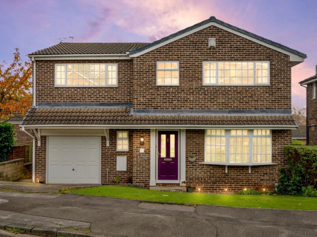 4 bed detached house for sale in West Bank Drive, South Anston