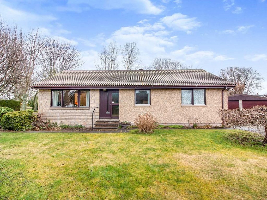 3 bed bungalow for sale in borrowfield crescent, montrose, angus dd10