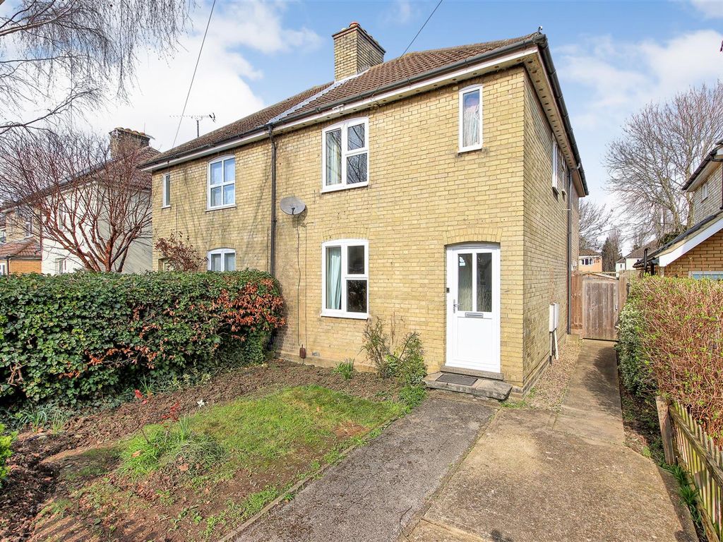 3 bed semidetached house for sale in Akeman Street, Cambridge CB4, £