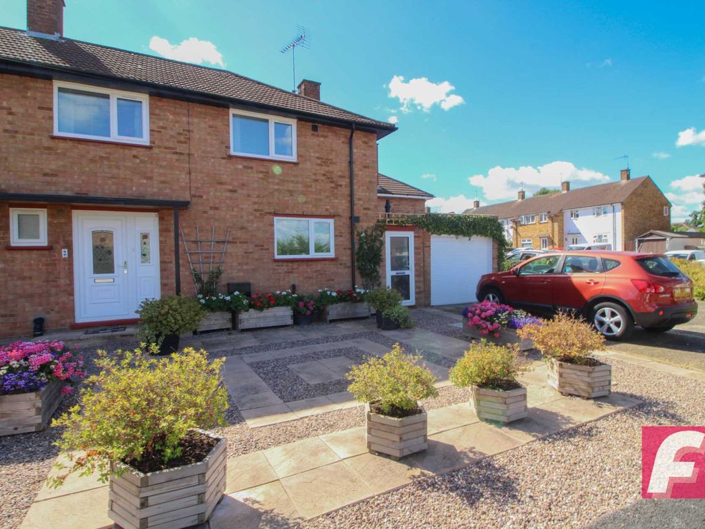3 bed semidetached house for sale in Oulton Way, Carpenders Park WD19