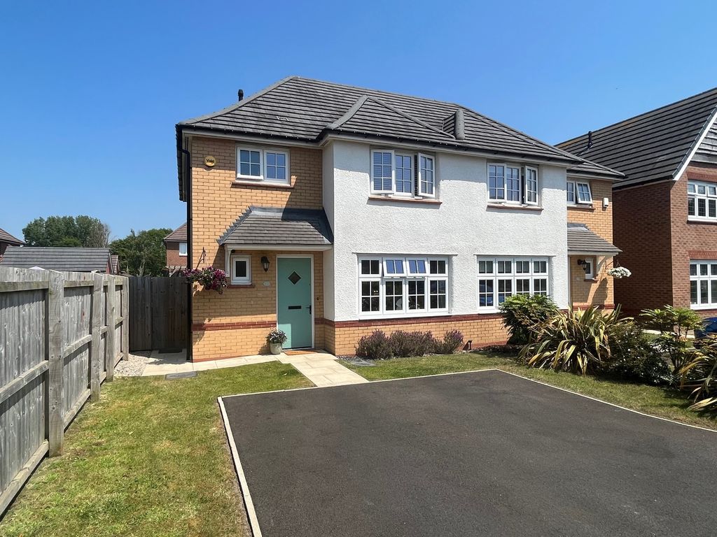 3 bed semidetached house for sale in Redbank Close, Liverpool L10 Zoopla