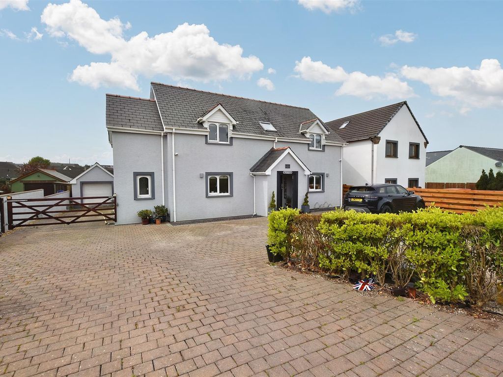 5 bed detached house for sale in West Grove Lane, Hundleton, Pembroke