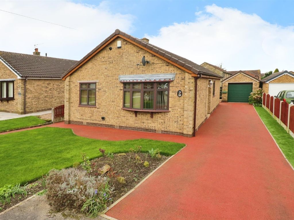3 bed detached bungalow for sale in St. Helens Close, Thurnscoe