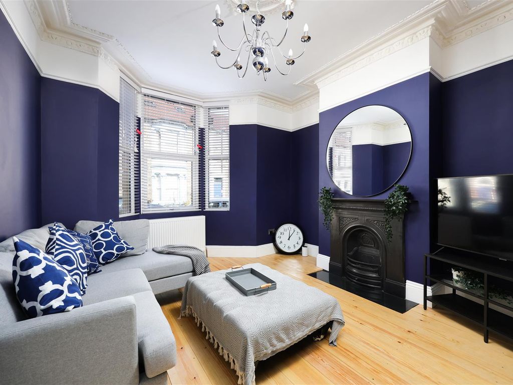 3 bed property for sale in Shaftesbury Avenue, Montpelier, Bristol BS6