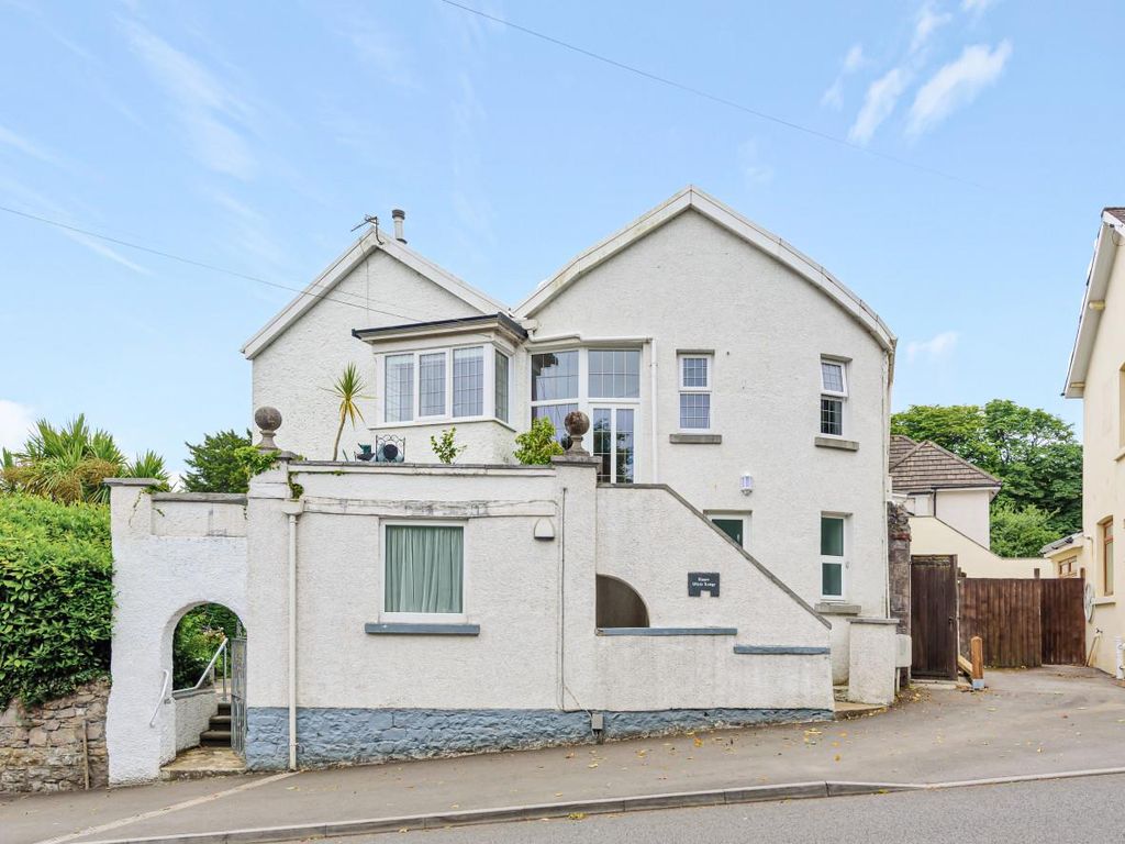 3 bed for sale in West Cross Lane, West Cross, Swansea SA3