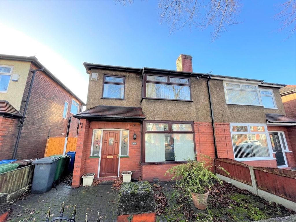 3 bed semidetached house for sale in Holden Road, Leigh WN7, £169,950