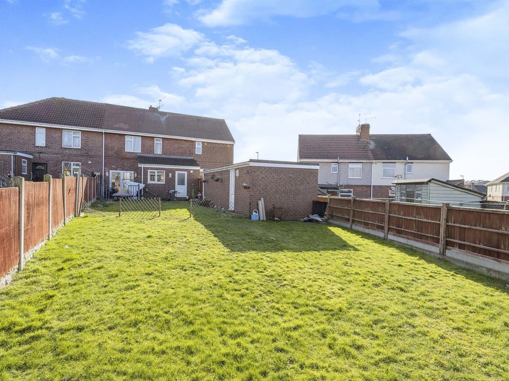4 bed semidetached house for sale in Bawtry Road, Harworth, Doncaster