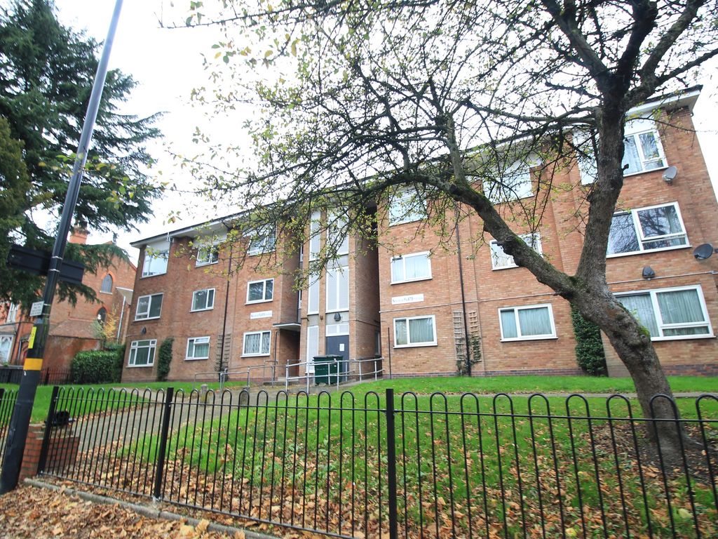 2 bed flat for sale in Alcester Road South, Kings Heath, Birmingham B14