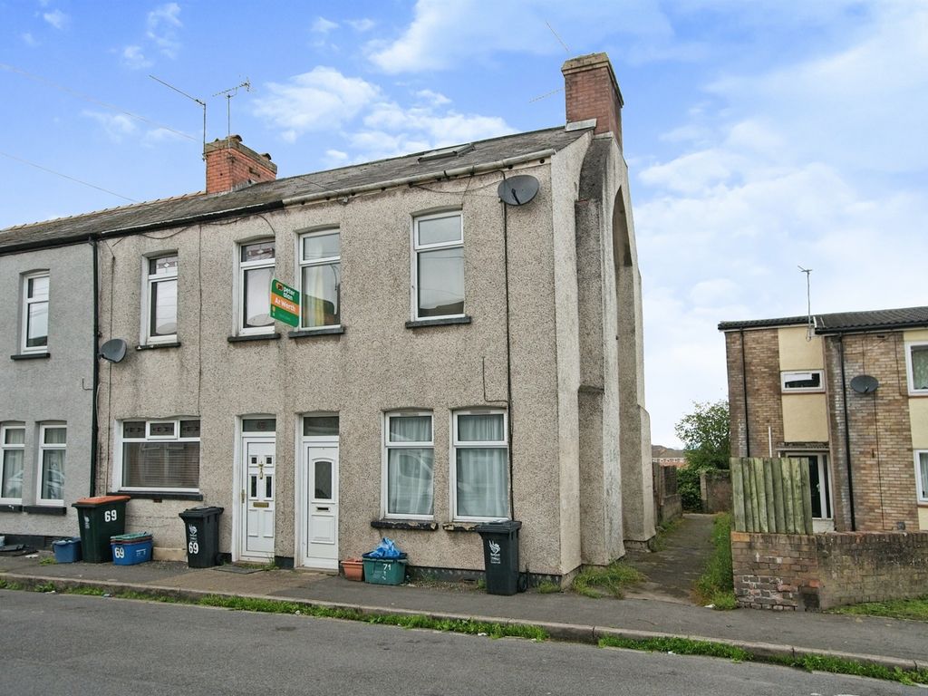 2 bed end terrace house for sale in Magor Street, Newport NP19, £90,000