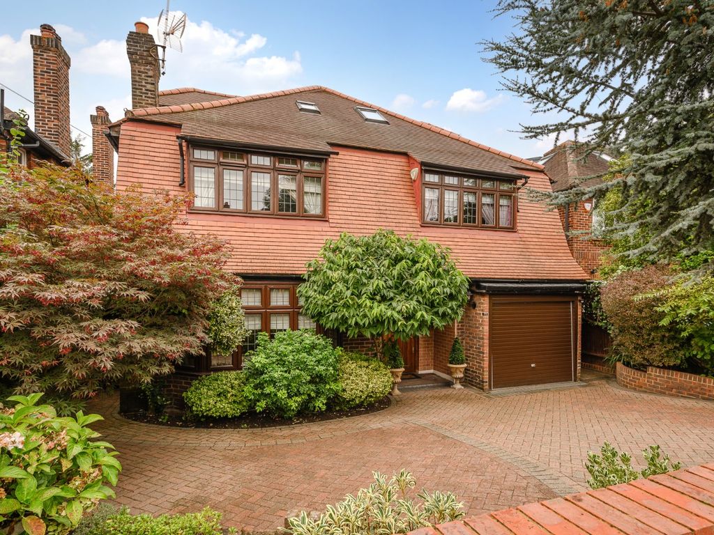 6 bed detached house for sale in Barham Road, London SW20 Zoopla
